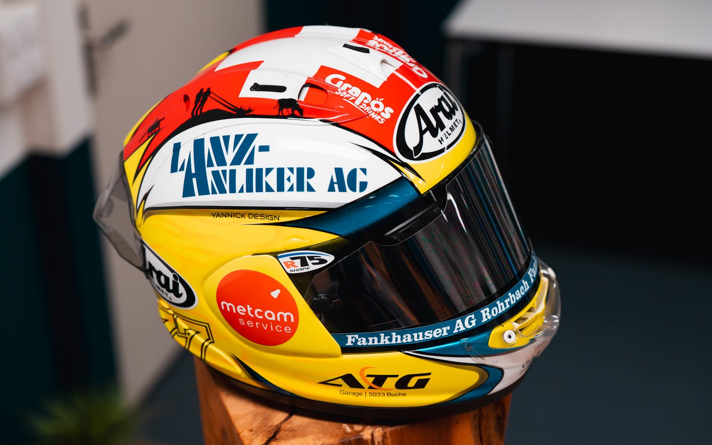  Dominique Aegerters Helm