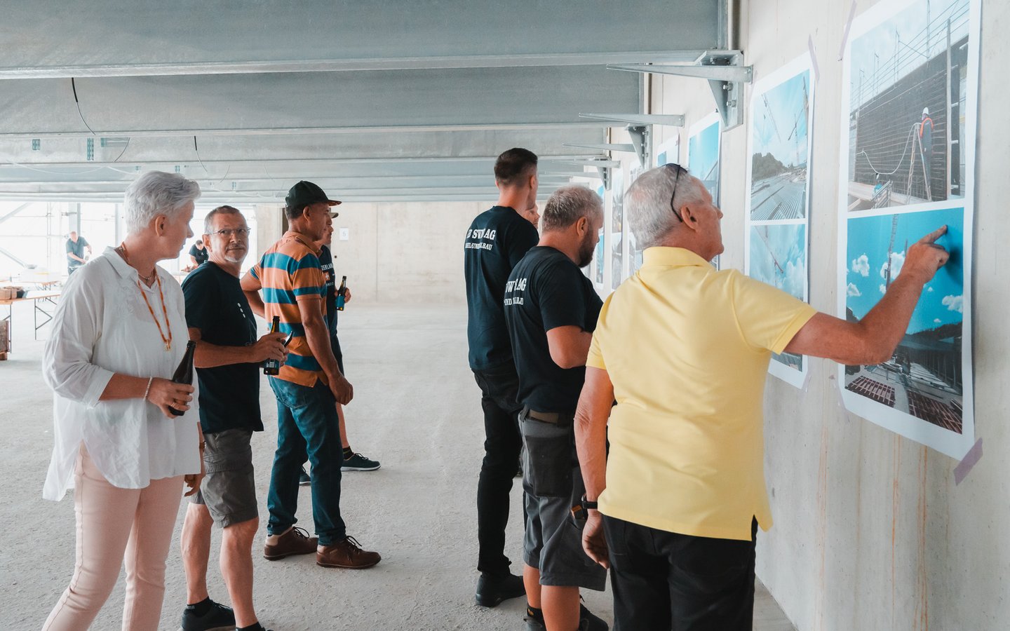  Personen betrachten Projektverlauf des Parkhauses